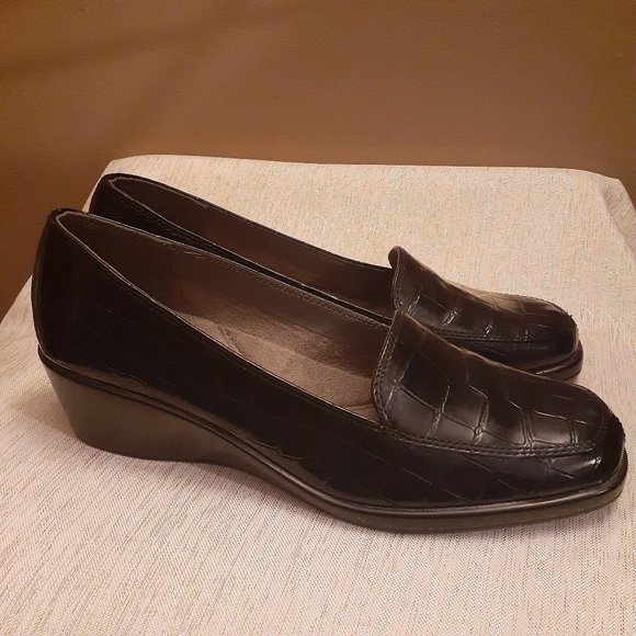 aerosoles final exam wedge